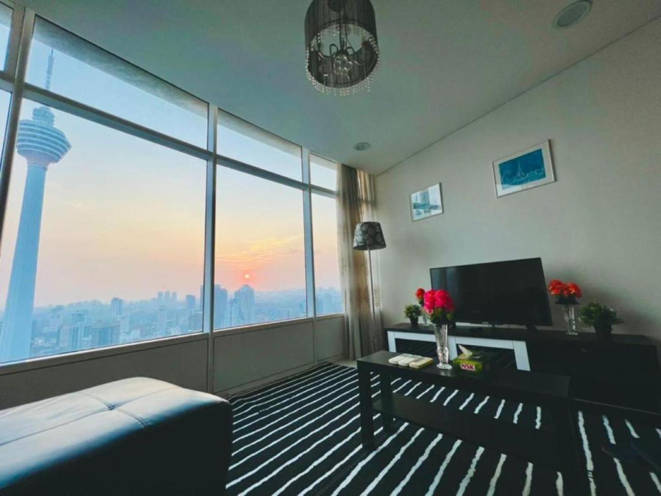 Vortex Suites Klcc By Moonlight Куала-Лумпур Экстерьер фото